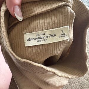 Abercrombie & Fitch Beige Ribbed Knit Turtleneck